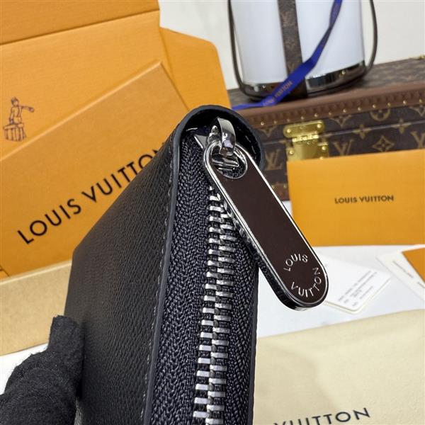 2026122105452614 600